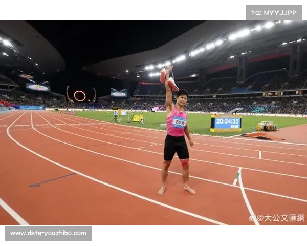 老将闫子贝4x100混接力触壁瞬间，湖北队逆转夺金